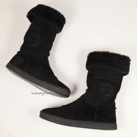 Amazing Chanel Snow Boots Sheepskin - Picture 1 of 14